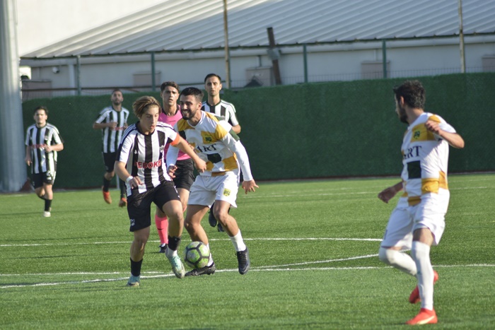 Nart Spor farklı kazanarak liderliği geri aldı