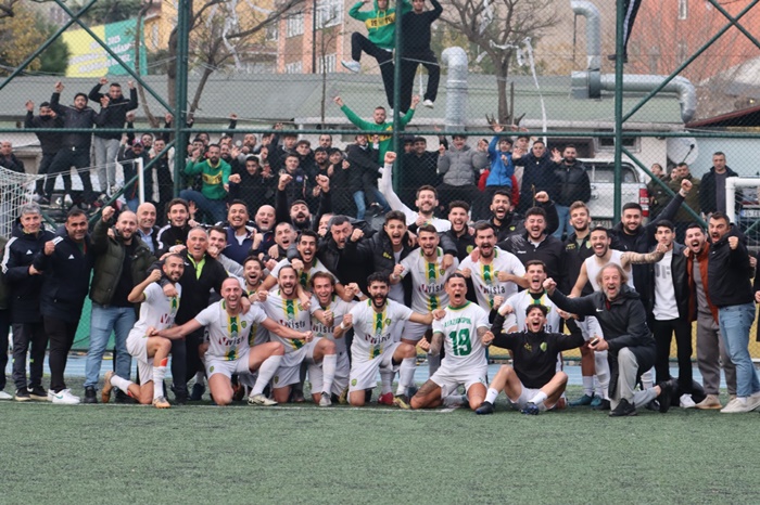 Ayazağaspor son dakikada attı liderliği kaptı