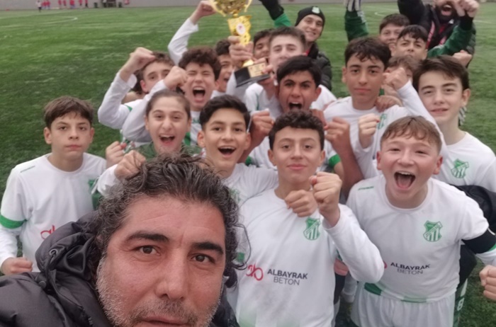 Dudulluspor penaltılarla tur atladı