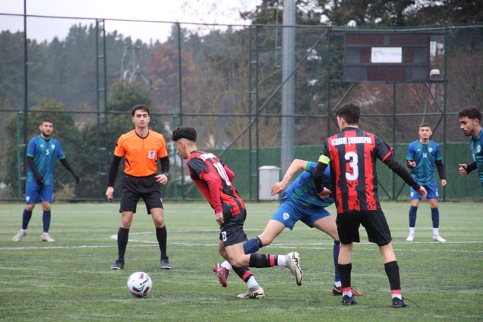 İstanbul Çorumspor sahasında kazandı