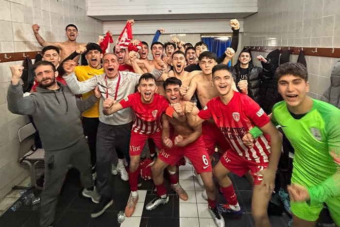 Sancaktepespor lideri devirdi