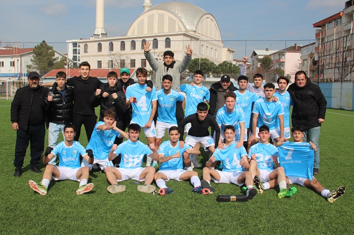 Çengelköyspor şampiyonluğunu ilan etti