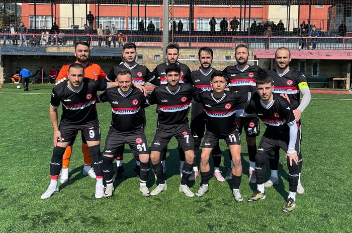 Cumhuriyetköyüspor deplasmandan güle oynaya döndü