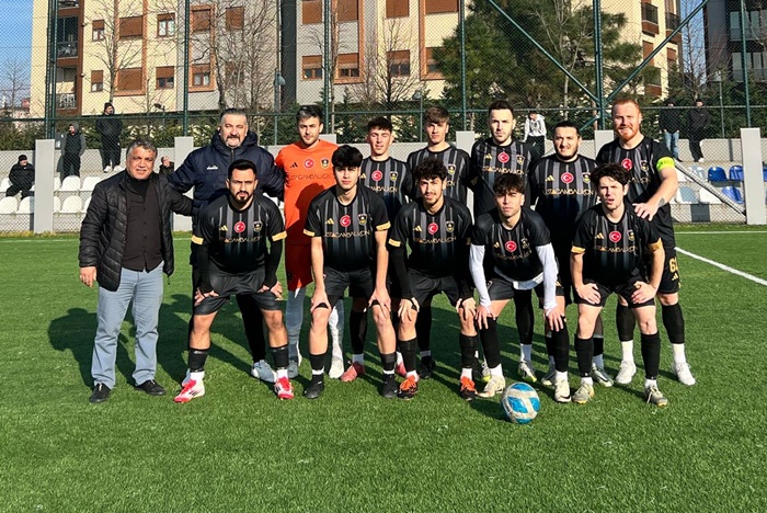 Pendik Doğanspor liderliğe yükseldi