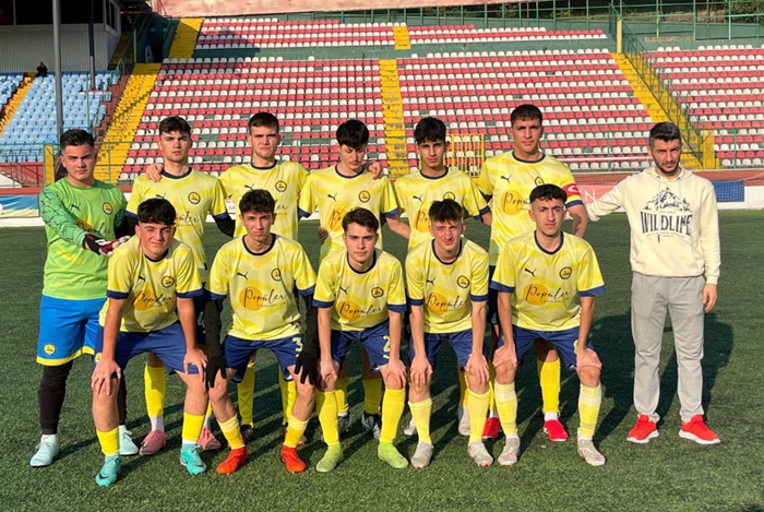 Üsküdar Salacak 3 golle 3 puanı aldı