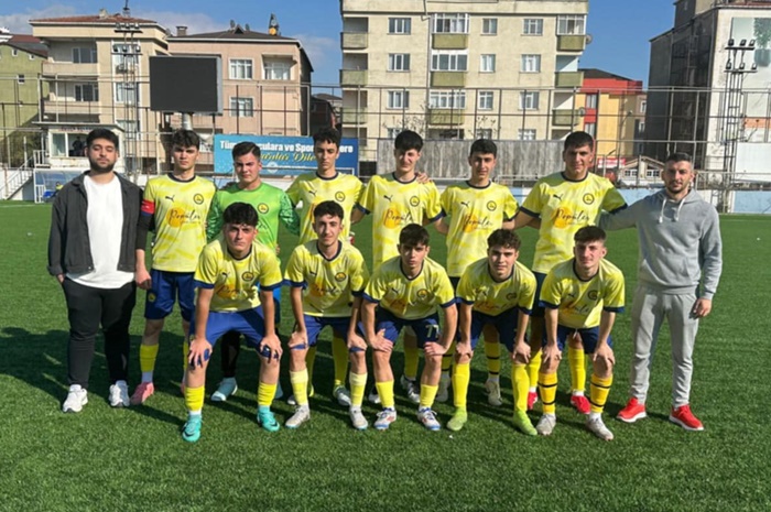 Üsküdar Salacak seriyi 3 maça çıkardı