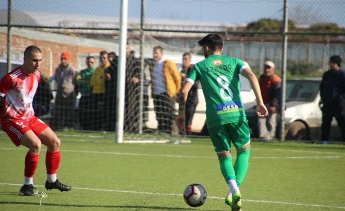 Okan Destegül teklifleri değerlendiriyor