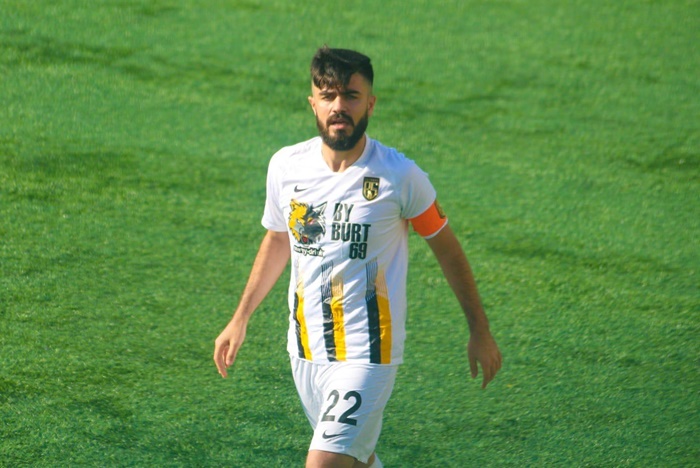 Emre Taşdemir teklifleri değerlendiriyor