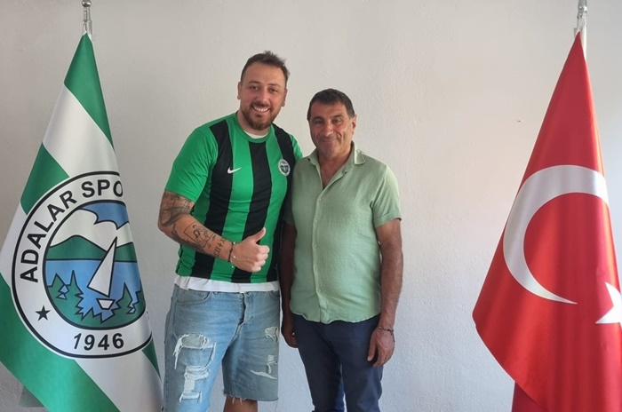 Şampiyon Kaleci Samir Muratoğlu Yeniden Adalarspor’da
