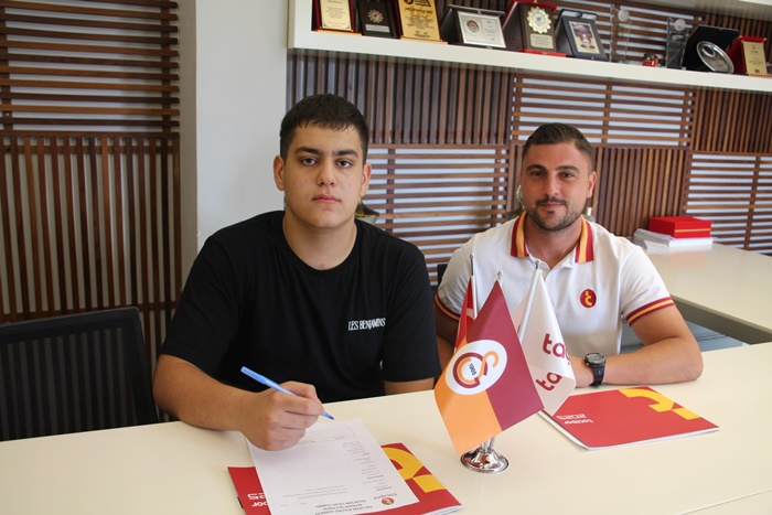 Genç Kaleci Alper Yüksek A Takıma Yükseldi!