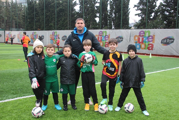 Taçspor Kaleci Akademisi Geleceğe Güven Veriyor