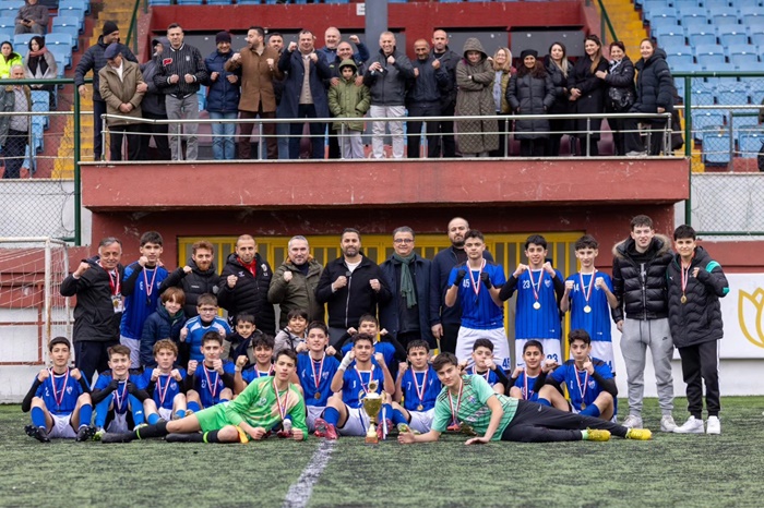 Ünalanspor U15 Takımı Rekorlarla Şampiyon Oldu