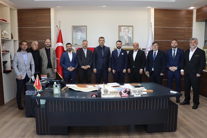 İstanbul Amatör Futbol Kulüpleri Platformu’ndan İl Müdürü Muhittin Özbay’a ziyaret