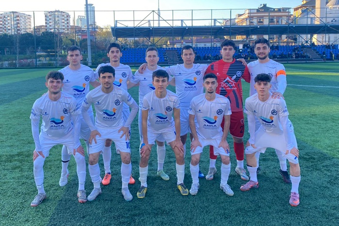 Kozyatağı İdmanyurdu lideri devirdi