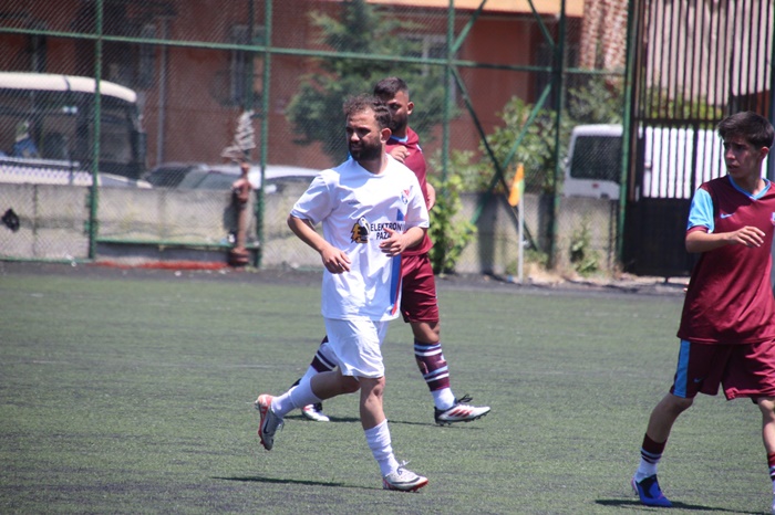 Ali Kemal Karakütük performansı ile büyüledi