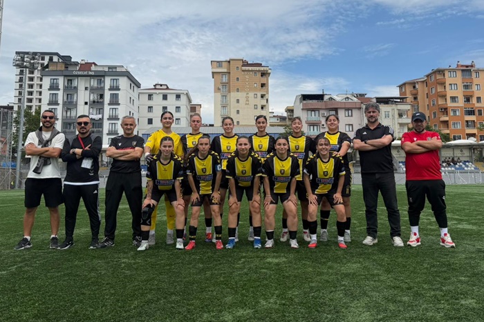 TFF Kadınlar 3. Liginde Yenilgisiz Lider Nişantepe FK