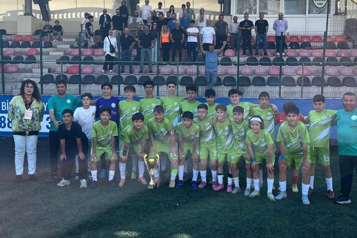 Ümraniye Çakmakspor Yoluna Devam Ediyor